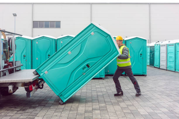 Best Portable restroom trailer rental  in Lansing, IL